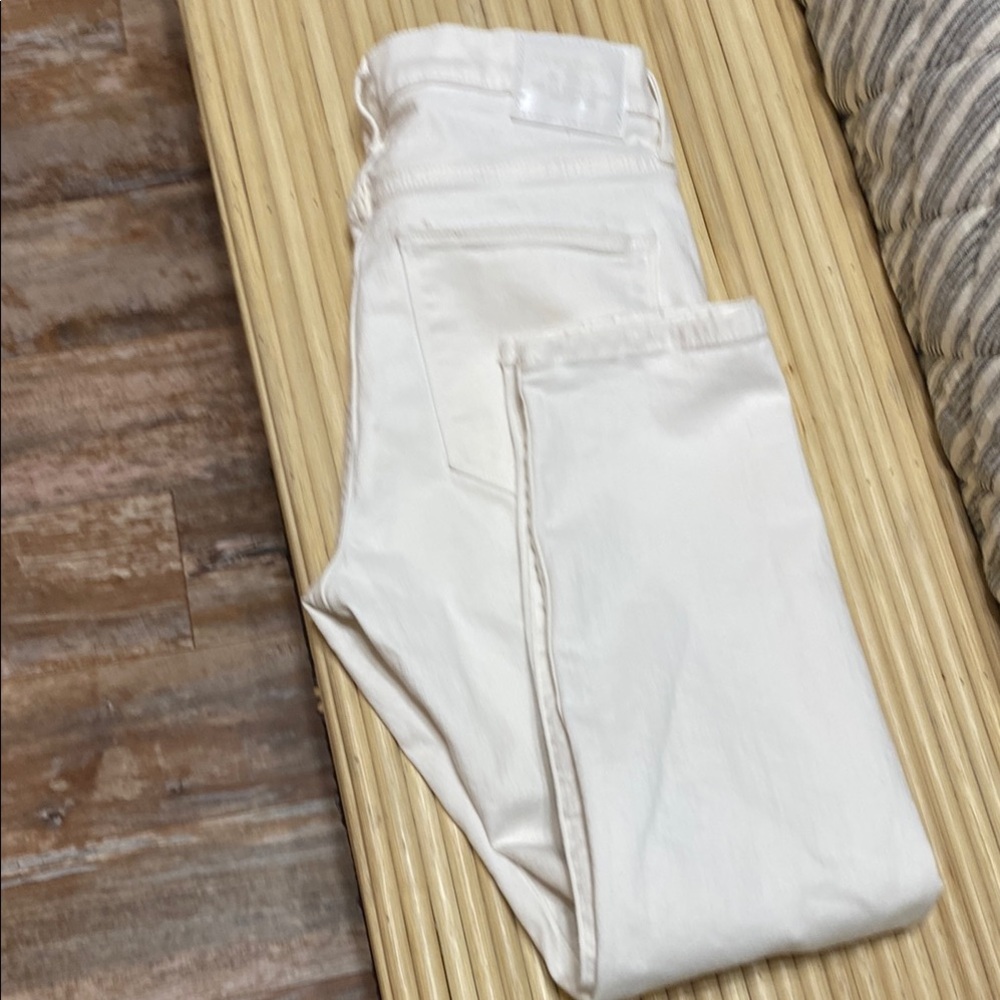 Abercrombie & Fitch White Skinny Jeans